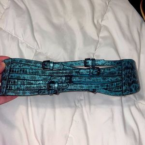 BcbgMaxAzria blue and black snakeskin corset belt!